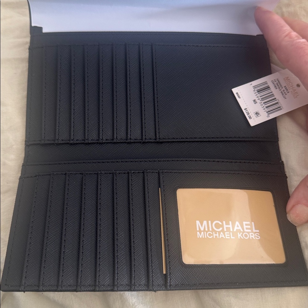 Michael Kors black/gold Lg Trifold leather wallet. - Picture 4 of 6